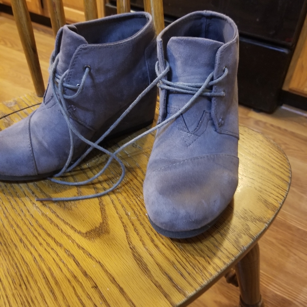 Gray wedge heels size 8.5